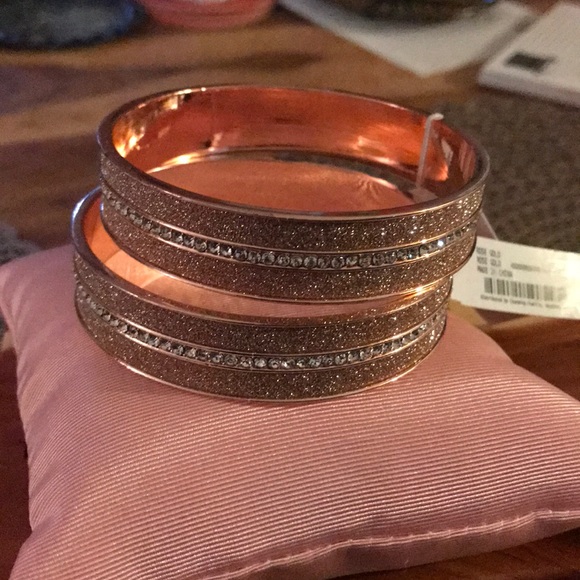 NWT rose gold bangles - Picture 3 of 3